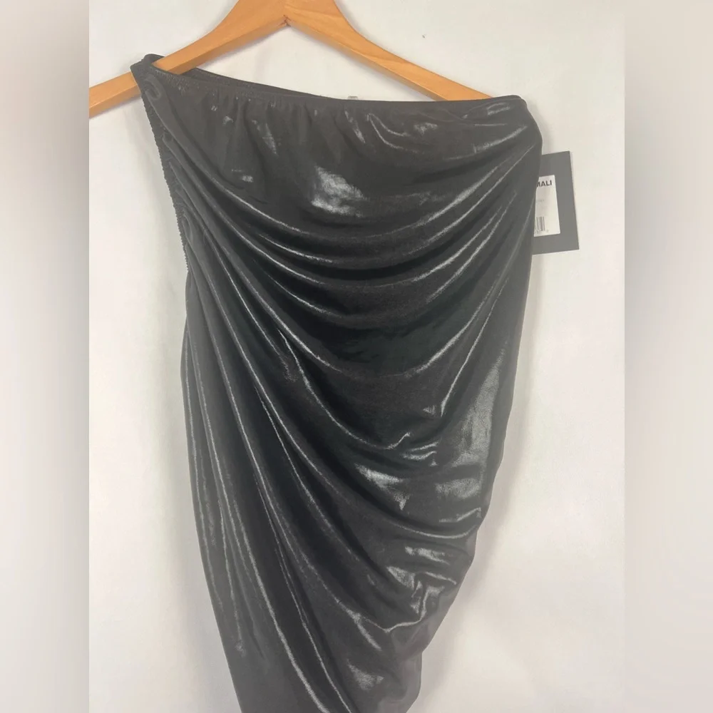 REVOLVE Norma Kamali Diana Gown in Black - Picture 5 of 6